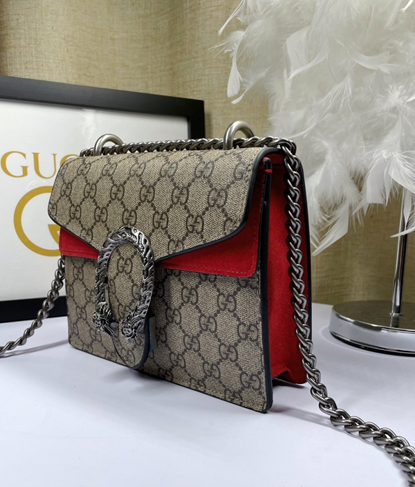 激安グッチバッグコピー側面デザイン